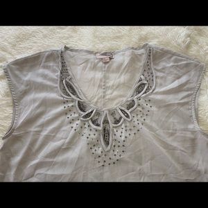 Embroidered Grey Top 👚